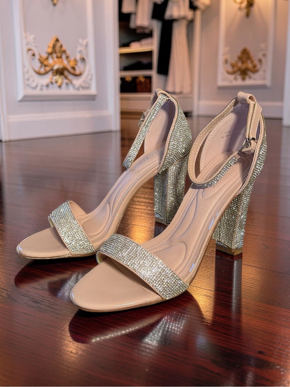 Azalea Wang NWT Sz 10 Nude Crystal-Embellished Block Heel Sandals (SH388)